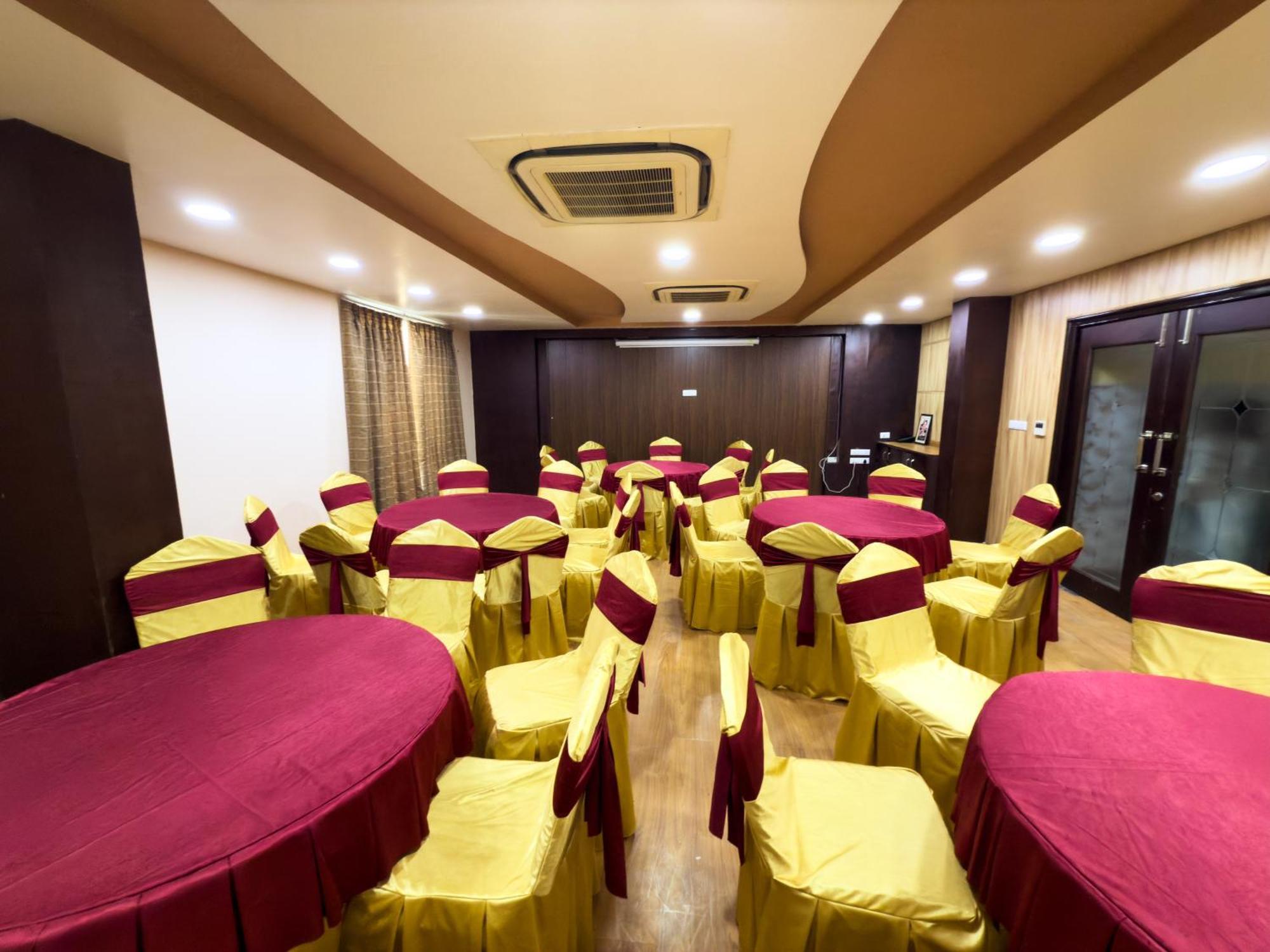 Hotel Royal Palm - A Budget Hotel In Udaipur Exterior foto